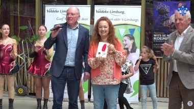 Veldeke Pluum 2026 en Ere-penning  veur Carmen Linnartz